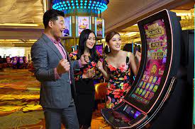 Mesin Slot: Panduan & Tips Berguna - Corona Resort & Casino