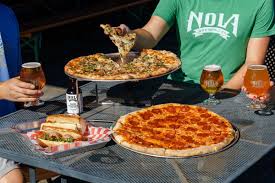 best places to get pizza in new orleans