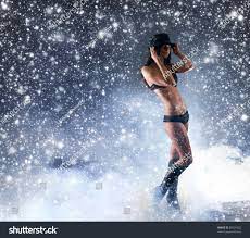 2,999 Girl Bikini Snow Images, Stock Photos & Vectors | Shutterstock