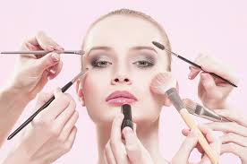 women who wear makeup absorb 5 pounds