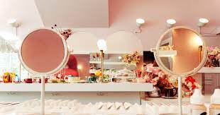 glossier pop up opens in sf