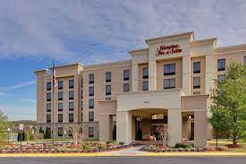 review of hton inn suites