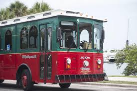 Srq Trolleys Holiday Tour Of Lights News Sarasota