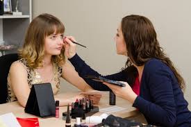 how to become a makeup artist in sydney