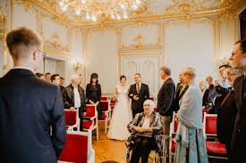 Leipziger kultkneipe weißes roß schließt wegen mieterhöhung. Hochzeitsfotograf Markkleeberg Leipzig Hochzeit Im Weissen Haus