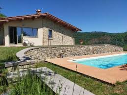 location maison avec piscine en italie