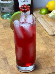 rum and cranberry juice tail