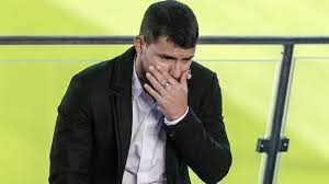 Barcelona'nın yıldız ismi Kun Agüero gözyaşlarıyla futbolu bıraktı