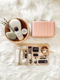 what s in my travel makeup bag a