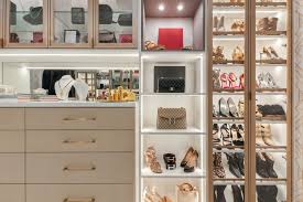 10 walk in closet organization ideas