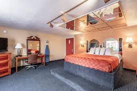 stamford ct hotel red carpet inn