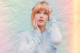 Taylor Swifts Lover Sales Near 575 000 In U S After