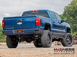 So if you're looking to level the stance of your silverado or go for serious off road performance with a 6″ system, fabtech has the right lift kit for every budget. Chevy Silverado 1500 4wd Suspension Lift Kit W Lifted Struts 7 Lift