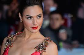 She won the miss israel title in 2004 and went on to represent israel at the 2004 miss universe beauty pageant. Gal Gadot Was About To Quit Acting Before Landing Wonder Woman Role