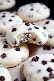 chocolate chip cheesecake cookies are