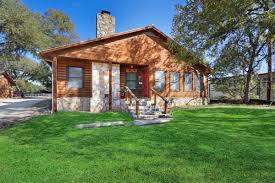 wimberley log cabins resort and suites