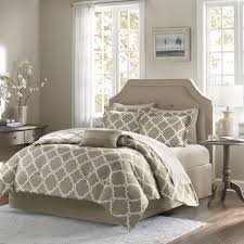 Tan White Beige Comforter Bed