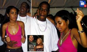 This video includes news clips which document her death and career. Never Before Published Photos Of Jay Z And Aaliyah Emerge Daily Mail Online