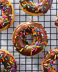 easy chocolate glaze for donuts cake