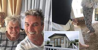 See more of jenny & lee gogglebox on facebook. See Inside Gogglebox Stars Jenny And Lee S Caravan After They Self Isolate Together Heart