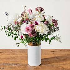 There are currently over 1500 local florists listed on direct2florist in usa and each. 6 Best Flower Delivery Services 2019 The Strategist New York Magazine