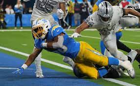 Raiders vs. Chargers live updates ...
