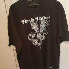 But it sat on a coathanger in my workroom for all that time without being worn. Peso Basic Instinct T Shirt In Bayern Hochstadt A D Donau Ebay Kleinanzeigen
