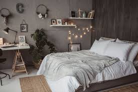 Egal ob weiß, grau oder blau das schlafzimmer ist ein unterschätzter raum, welcher mit wenigen ideen einen neuen anstrich. Kleines Schlafzimmer Einrichten Ideen Fur Kleine Raume Glamour