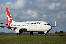 qantas returns to papua new guinea