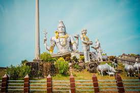 Мурдешвар - самая большая статуя Шивы в мире