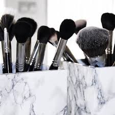 how to use oval makeup brush set