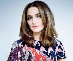 Julia has never had plastic surgery while pamela is quite the fan of plastic. Rachel Weisz Biography Facts Childhood Family Life Achievements Of Actress