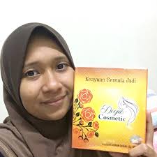 For more information and source, see on this link : Kesan Guna Deeja Cosmetic Athirahassin