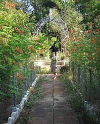 Le Jardin Botanique In Purry