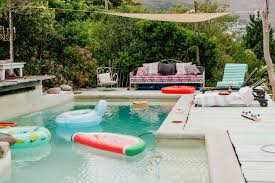 6 smart ways to pool floats and toys