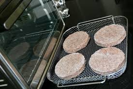 cook frozen hamburgers in an air fryer