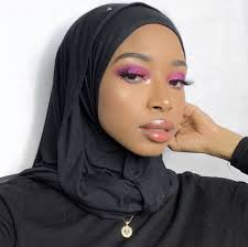makeup routine model rafiqah akhdar