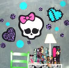 Everything from monster high bedding to ideas for decorating the walls is here on these pages for you to choose from. Monster High Room Decor Ideas For Kids Room