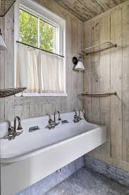 Barn Board Bathroom Walls Design Ideas