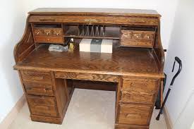 Ethan allen royal carter oak. Vintage Oak Crest Roll Top Desk W Multiple Drawers Compartments Wood Finish 54 X 28 X 45 West Bloomington Estate Sale K Bid