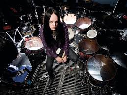 Maybe you would like to learn more about one of these? El Baterista Mas Rapido Del Mundo Joey Jordison Joey Jordison Baterista De Slipknot Joey Jordison Comete Una Huel Slipknot Slipknot Corey Taylor Music