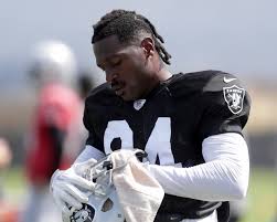 Latest on tampa bay buccaneers wide receiver antonio brown including news, stats, videos, highlights and more on espn. Elated Ex Raider Antonio Brown Resurfaces With Patriots