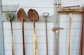 maintaining your garden tools the
