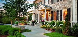 Create small areas that burst with color for a wow factor that catches the eye. Simple Landscape Design Ideas Front Of House