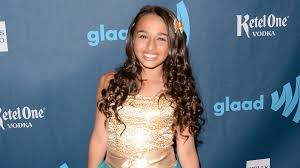 She was born to greg and jeanette in a jewish family as a boy. Why Transgender Teen Jazz Jennings Is Everywhere Cnn