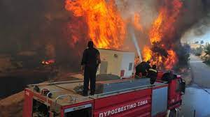 51 νέες πυρκαγιές σε όλη τη χώρα το τελευταίο 24ωρο. Fwtia Twra Sthn Rafhna City View