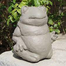 Concrete Chunky Barn Frog Statue