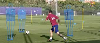 Reddit gives you the best of the internet in one place. Lionel Messi Trains Alone On Fc Barcelona Return After Failed Transfer Insider