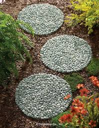 15 awesome garden decor with stones