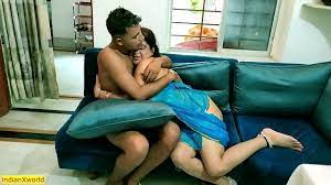 Hot Mallu Aunty Erotic Sex with her Young Lover!! Hot XXX - XNXX.COM